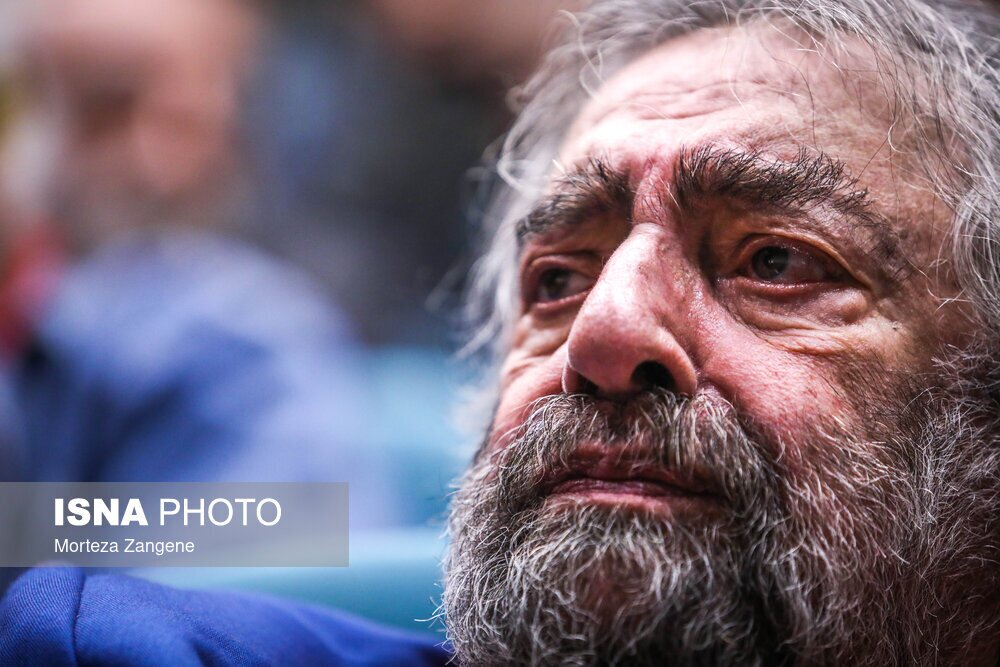 تصاویر | مسعود کیمیایی شکار شد؛ از قهقهه زدن‌ آقای کارگردان تا بغض و ...