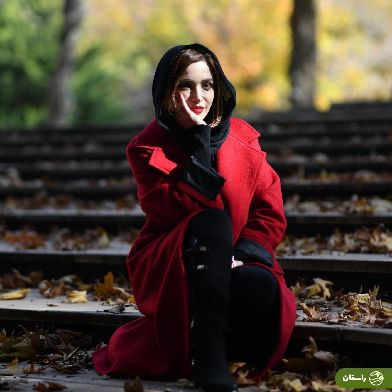 عکس | تیپ قرمز شیک و زمستانی بهنوش طباطبایی
