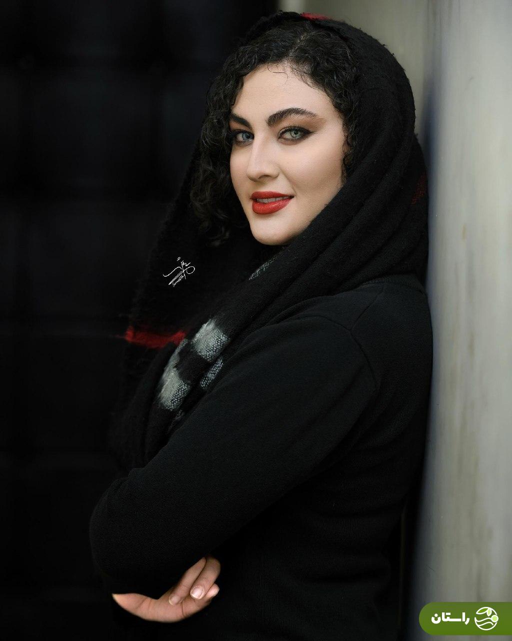 تصاویر | مریم مومن و بهاره افشاری در پشت صحنه یک نمایش