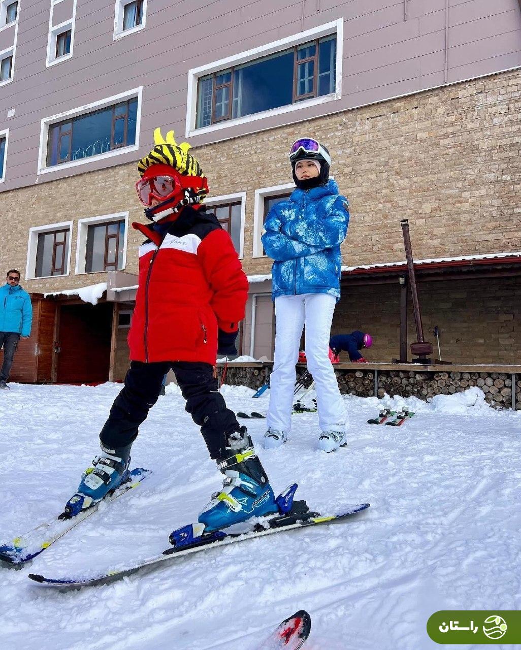 تصاویر |‌ تعطیللات زمستانی فحریه اوجن به همراه همسر و فرزندانش