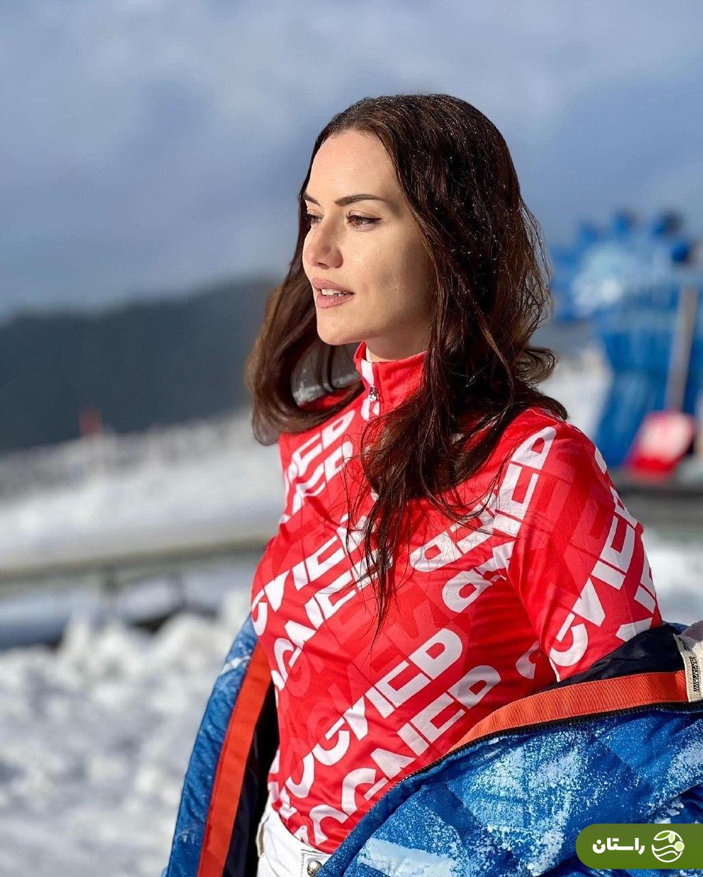 تصاویر |‌ تعطیللات زمستانی فحریه اوجن به همراه همسر و فرزندانش