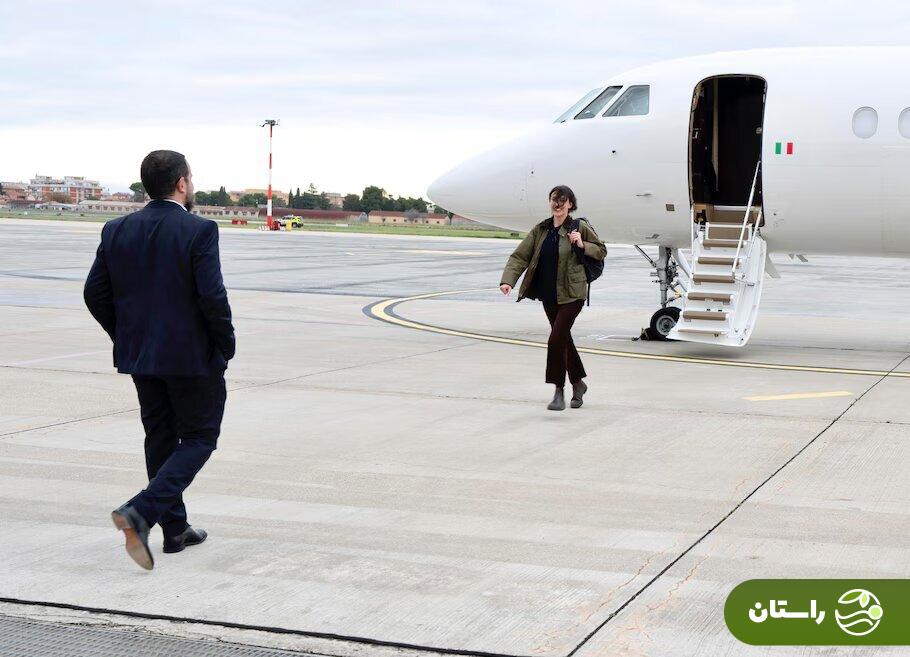 تصاویر |  لحظه بازگشت چچلیا سالا از ایران به ایتالیا تصاویر |  لحظه بازگشت چچلیا سالا از ایران به ایتالیا