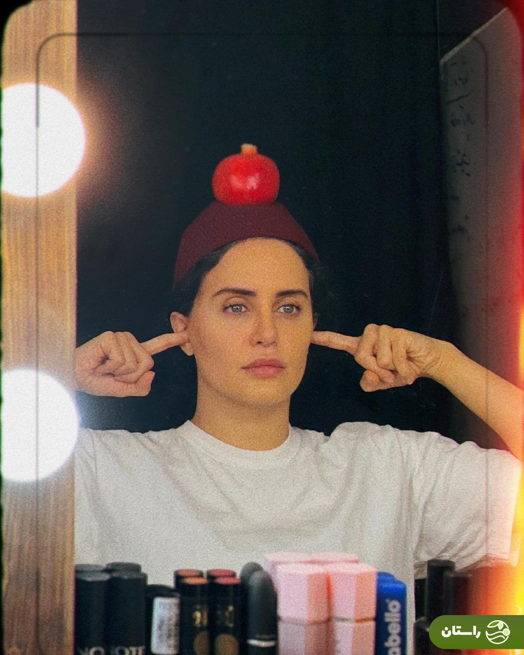 عکسی خاص از الناز شاکردوست در پشت صحنه یک فیلم