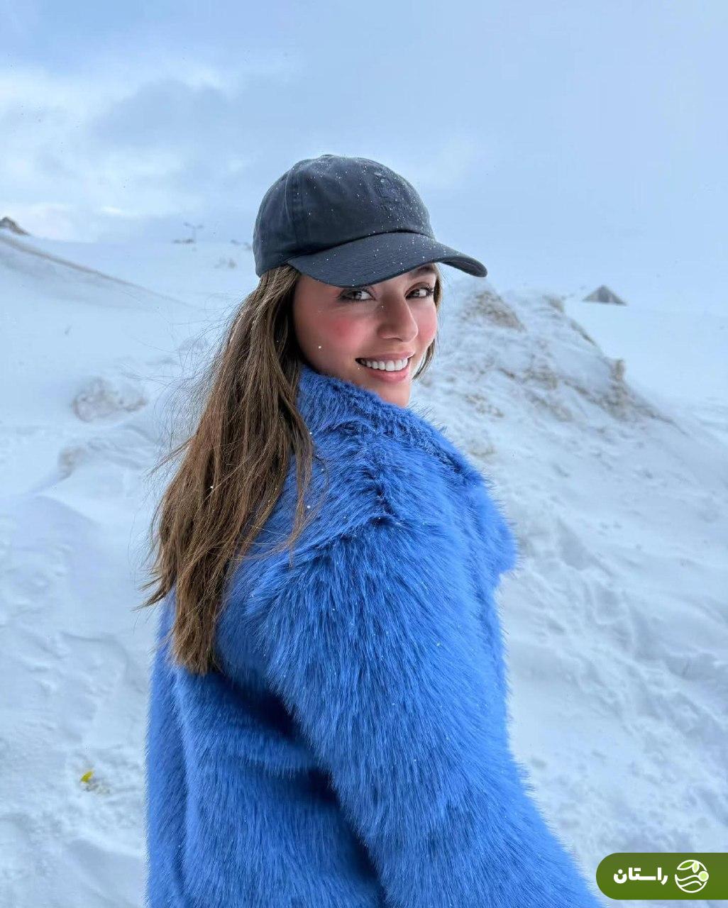 تصاویر |‌ استایل‌های جذاب زمستانی سیلا ترک‌اوغلو بازیگر ترکیه‎ای