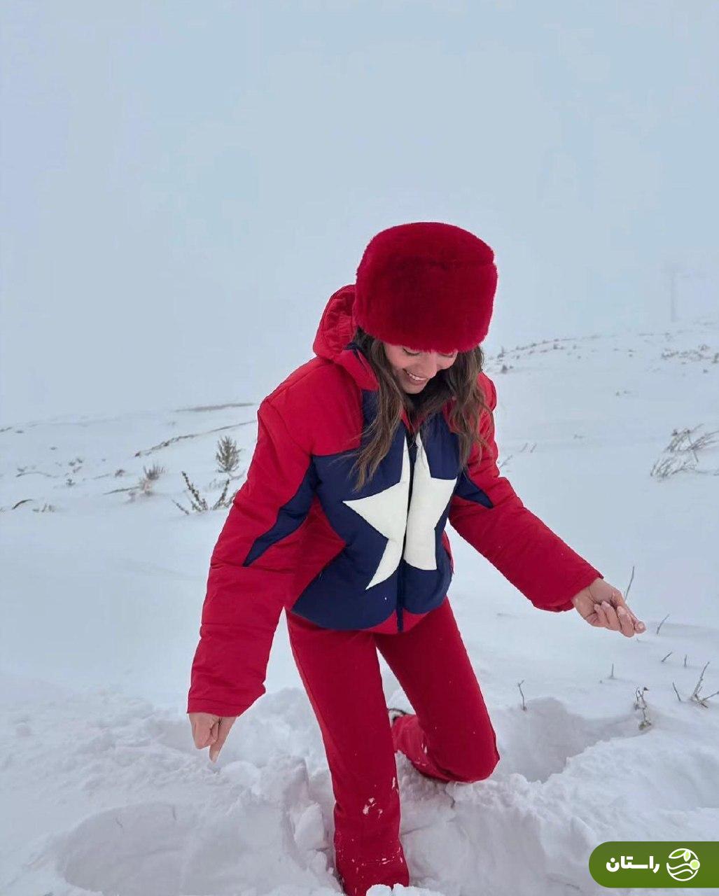 تصاویر |‌ استایل‌های جذاب زمستانی سیلا ترک‌اوغلو بازیگر ترکیه‎ای