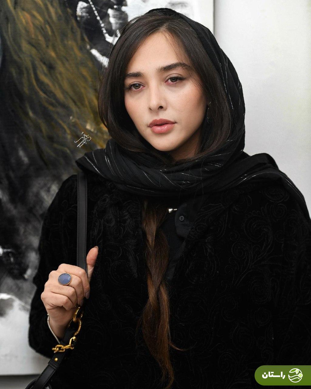 تصاویر | استایل جذاب رویا جاویدنیا و آناهیتا درگاهی در یک نمایشگاه