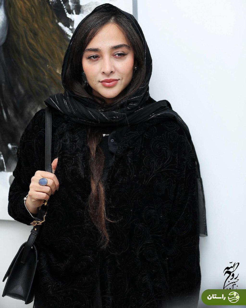 تصاویر | استایل جذاب رویا جاویدنیا و آناهیتا درگاهی در یک نمایشگاه