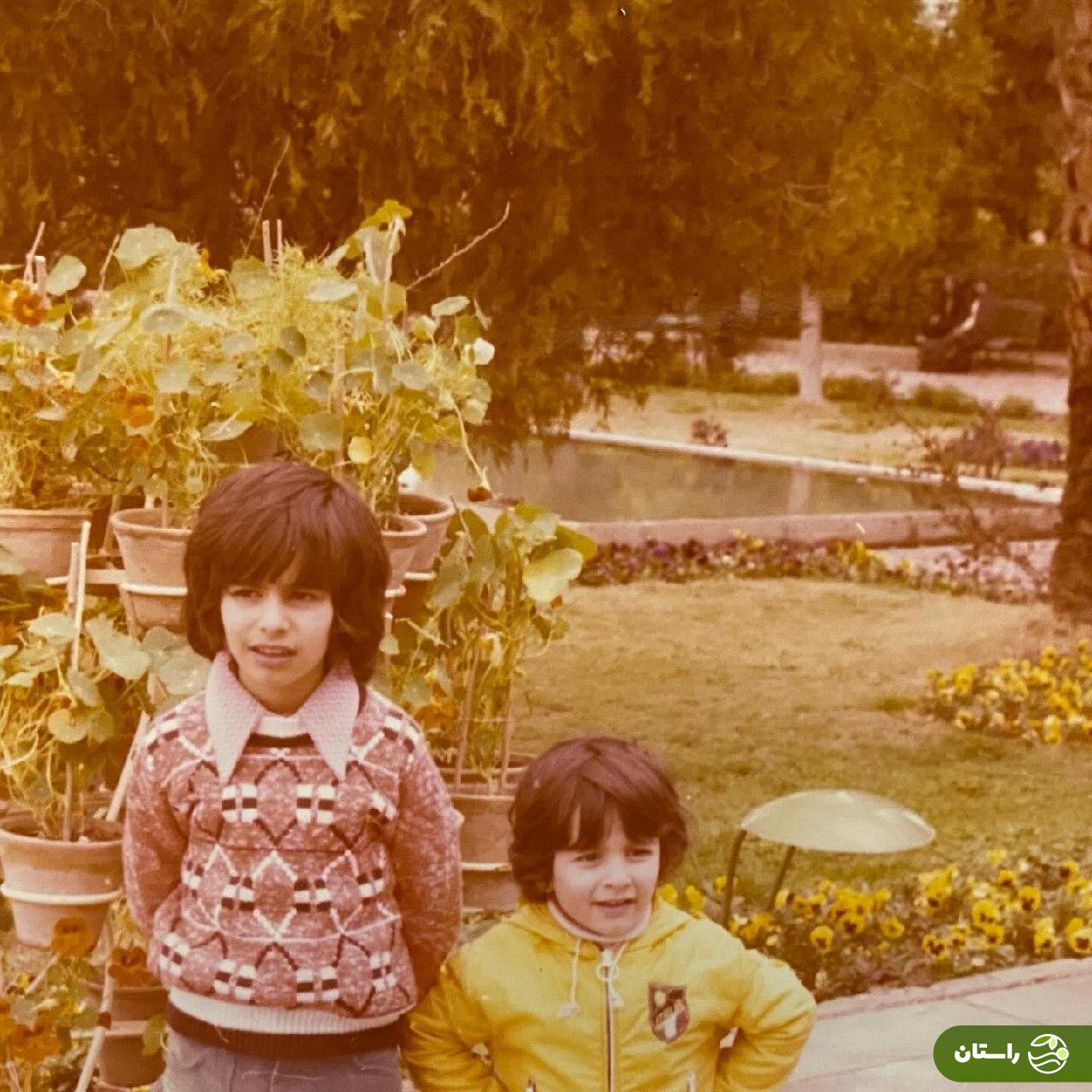 تصاویری جالب و دیده نشده از کودکی، نوجوانی و جوانی پیمان و مهراب قاسمخانی