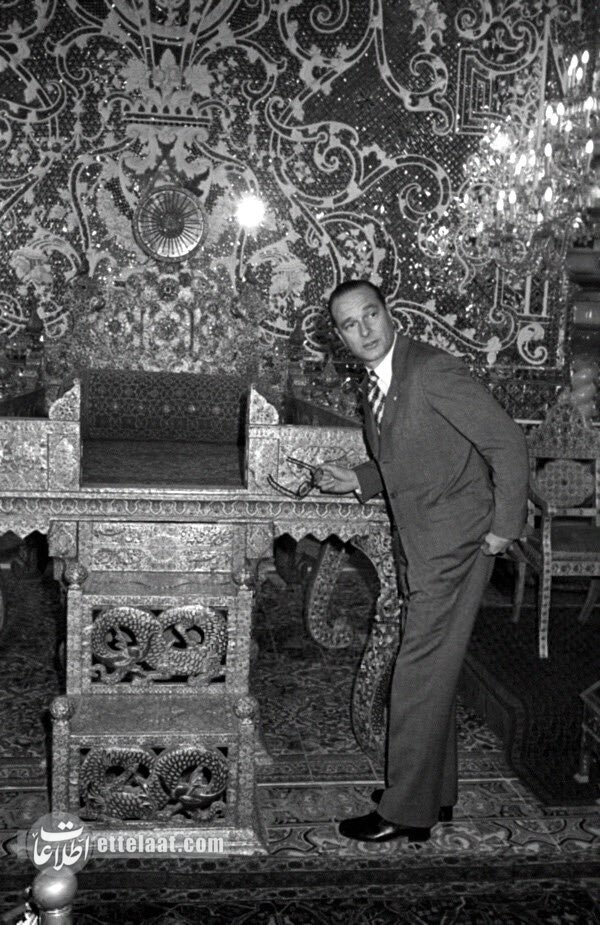 عکس‌های تاریخی منتشرنشده از سفر ۵۰ سال پیش ژاک شیراک به تهران و دیدار با شاه و هویدا