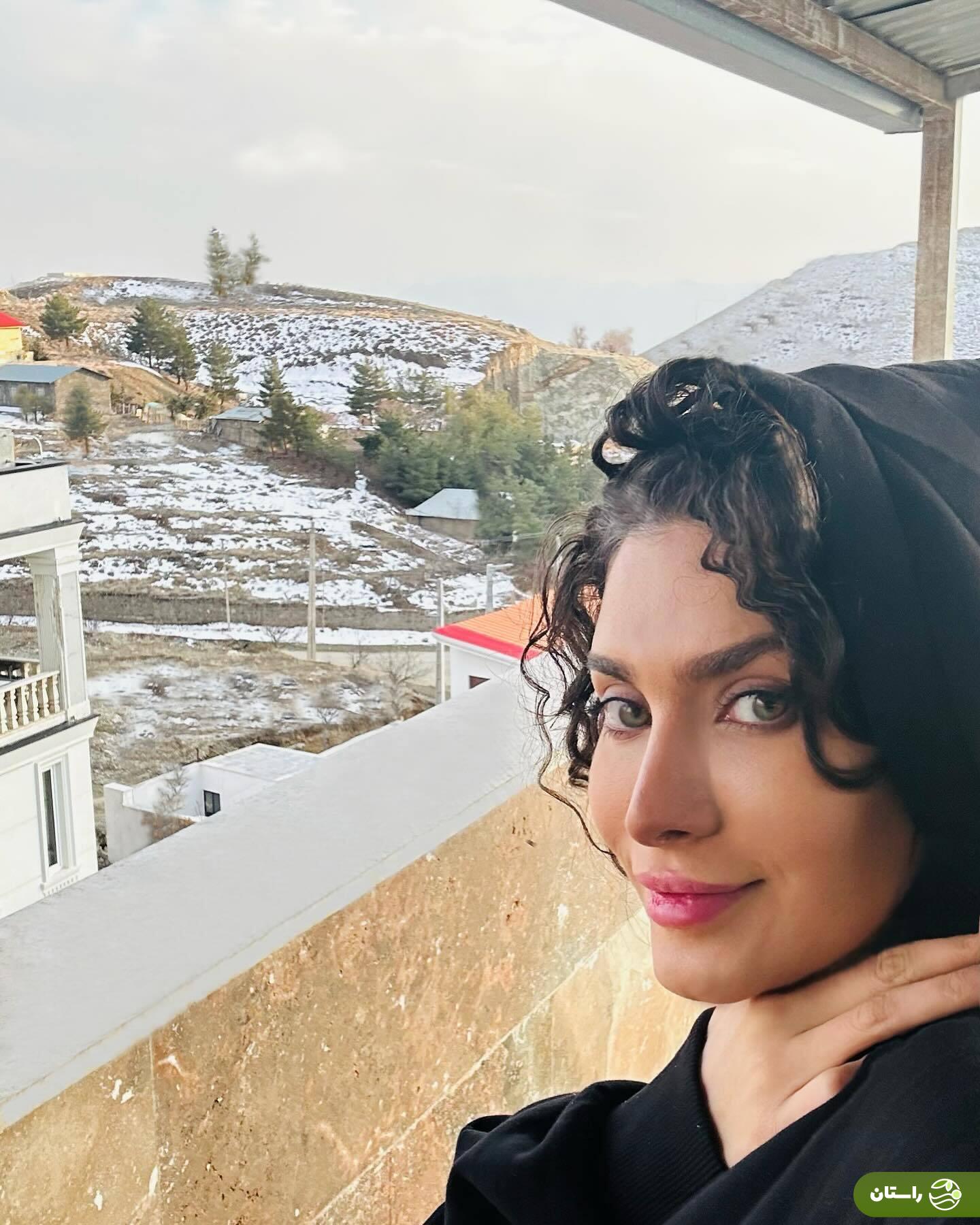 بیوگرافی و عکسهای خصوصی ساناز سعیدی بازیگر سریال تلویزیونی «فریبا» بیوگرافی و عکسهای خصوصی ساناز سعیدی بازیگر سریال تلویزیونی «فریبا»