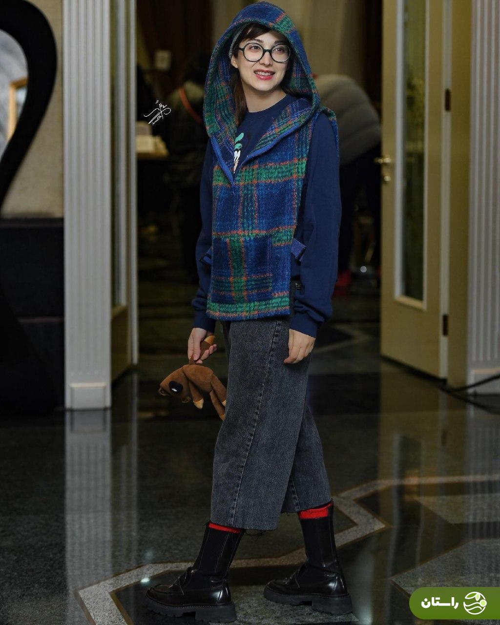 تصاویر | استایل خبرساز روشنک گرامی با عروسک مستربین