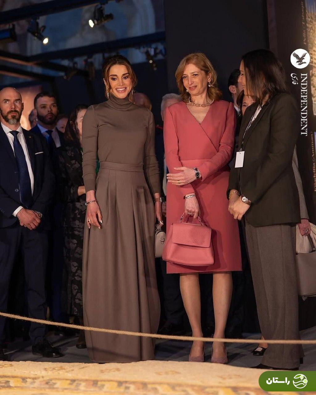 ملکه رانیا اردن با لباسی صورتی از اسکار د لا رنتا ملکه رانیا اردن با لباسی صورتی از اسکار د لا رنتا