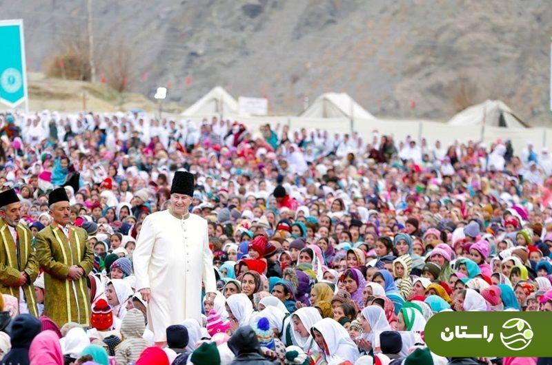 کریم آقاخان، رهبر معنوی جامعه اسماعیلیان، در سن ۸۸ سالگی در لیسبون پرتغال درگذشت.