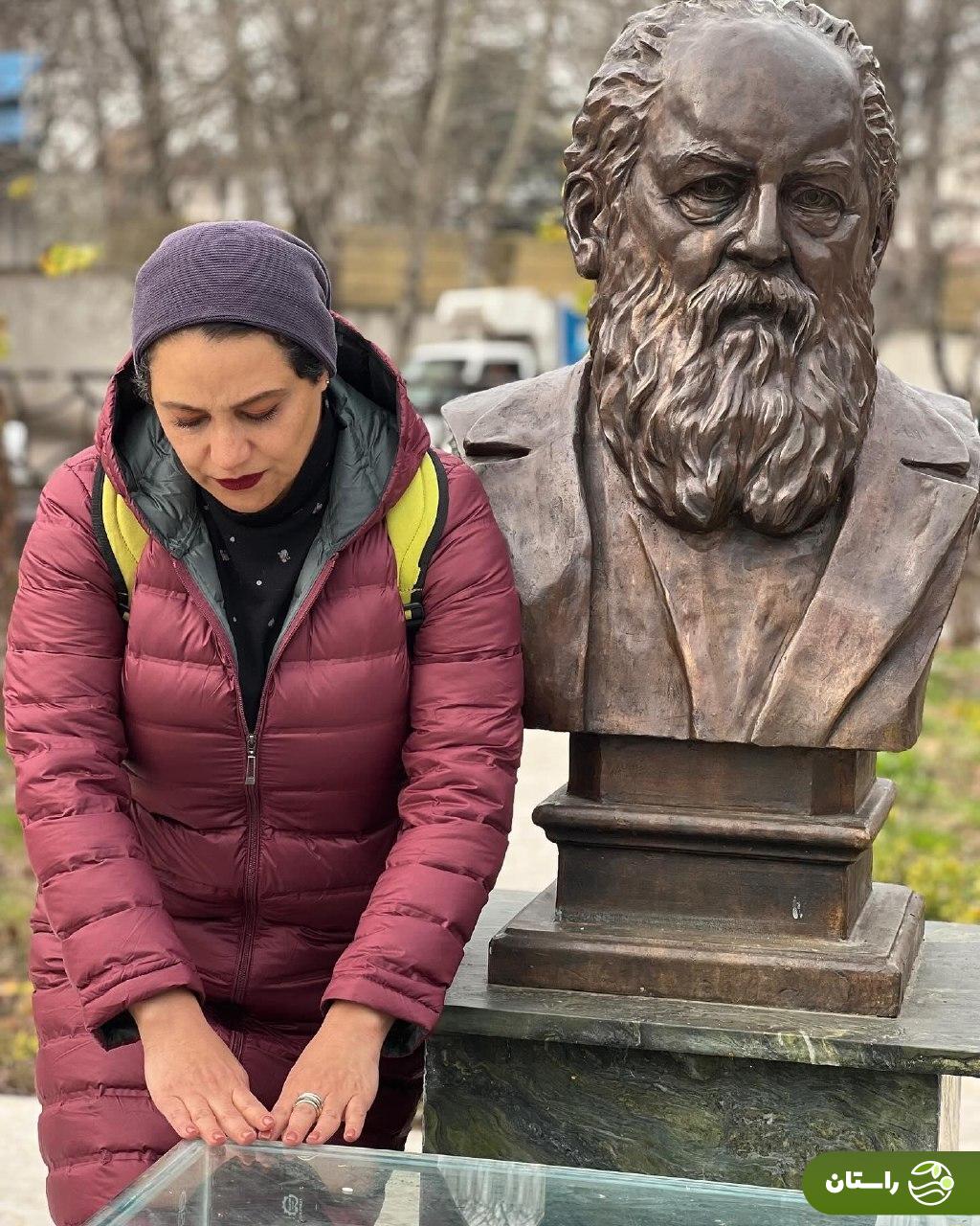 انتشار پست اینستاگرامی شبنم مقدمی بر سر مزار هوشنگ ابتهاج انتشار پست اینستاگرامی شبنم مقدمی بر سر مزار هوشنگ ابتهاج