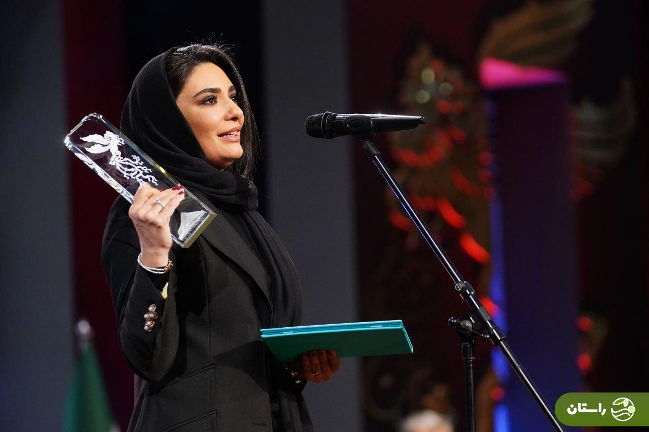 برندگان سیمرغ بلورین چهل و سومین جشنواره فیلم فجر معرفی شدند؛ مصطفی زمانی بهترین بازیگر مرد و فریبا نادری بهترین بازیگر زن برندگان سیمرغ بلورین چهل و سومین جشنواره فیلم فجر معرفی شدند؛ مصطفی زمانی بهترین بازیگر مرد و فریبا نادری بهترین بازیگر زن