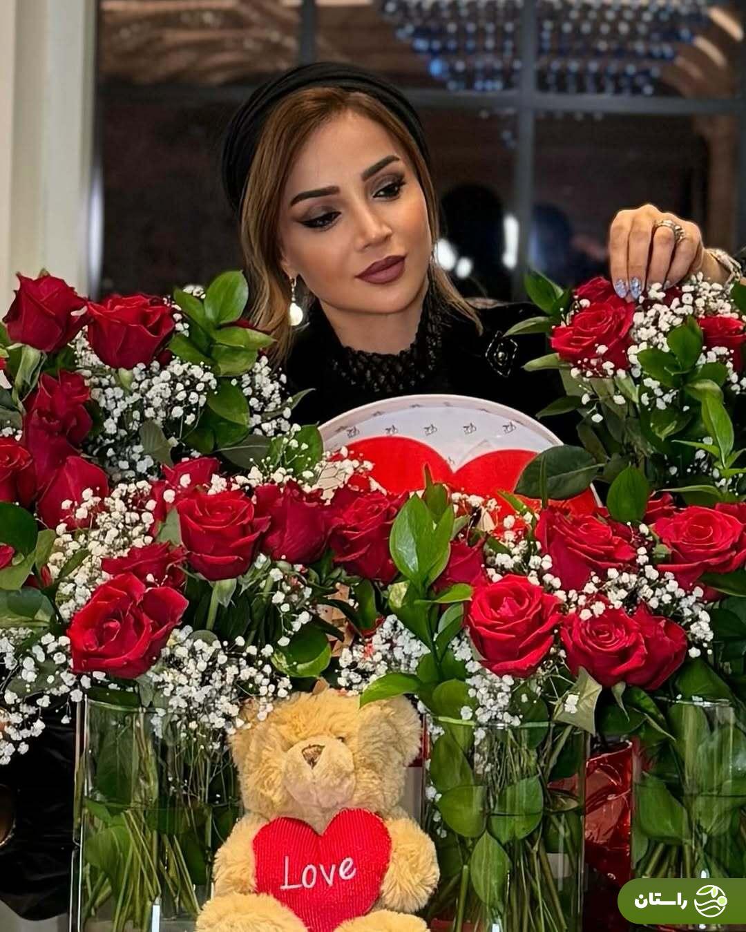 ویدئو و عکسهایی که شبنم قلیخانی به مناسبت ولنتاین از خود منتشر کرد ویدئو و عکسهایی که شبنم قلیخانی به مناسبت ولنتاین از خود منتشر کرد