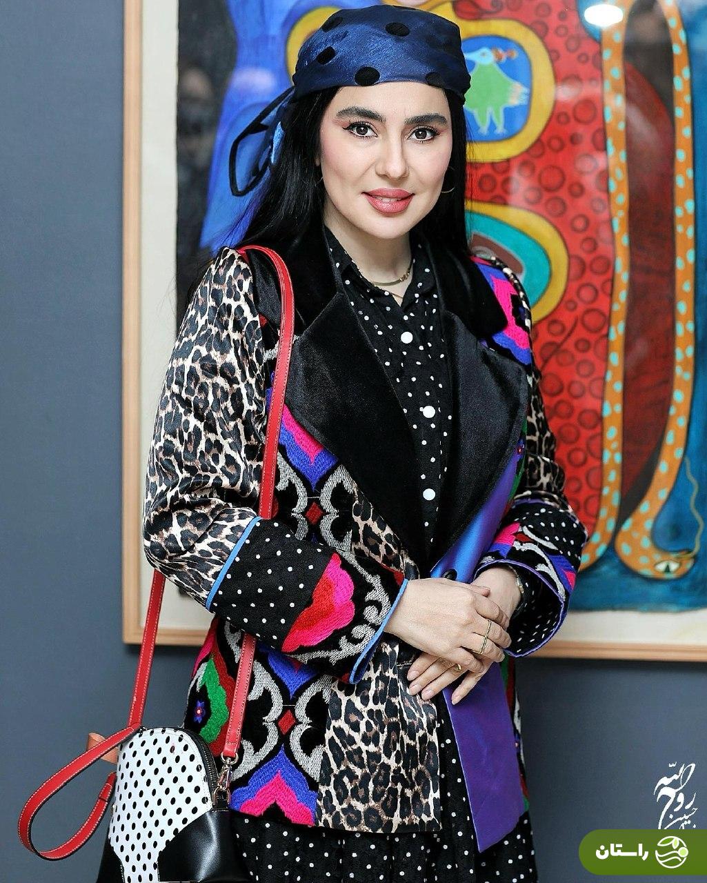 تصاویر | استایل متفاوت و خاص شیدا یوسفی در نمایشگاه نقاشی ثمره بختیاری