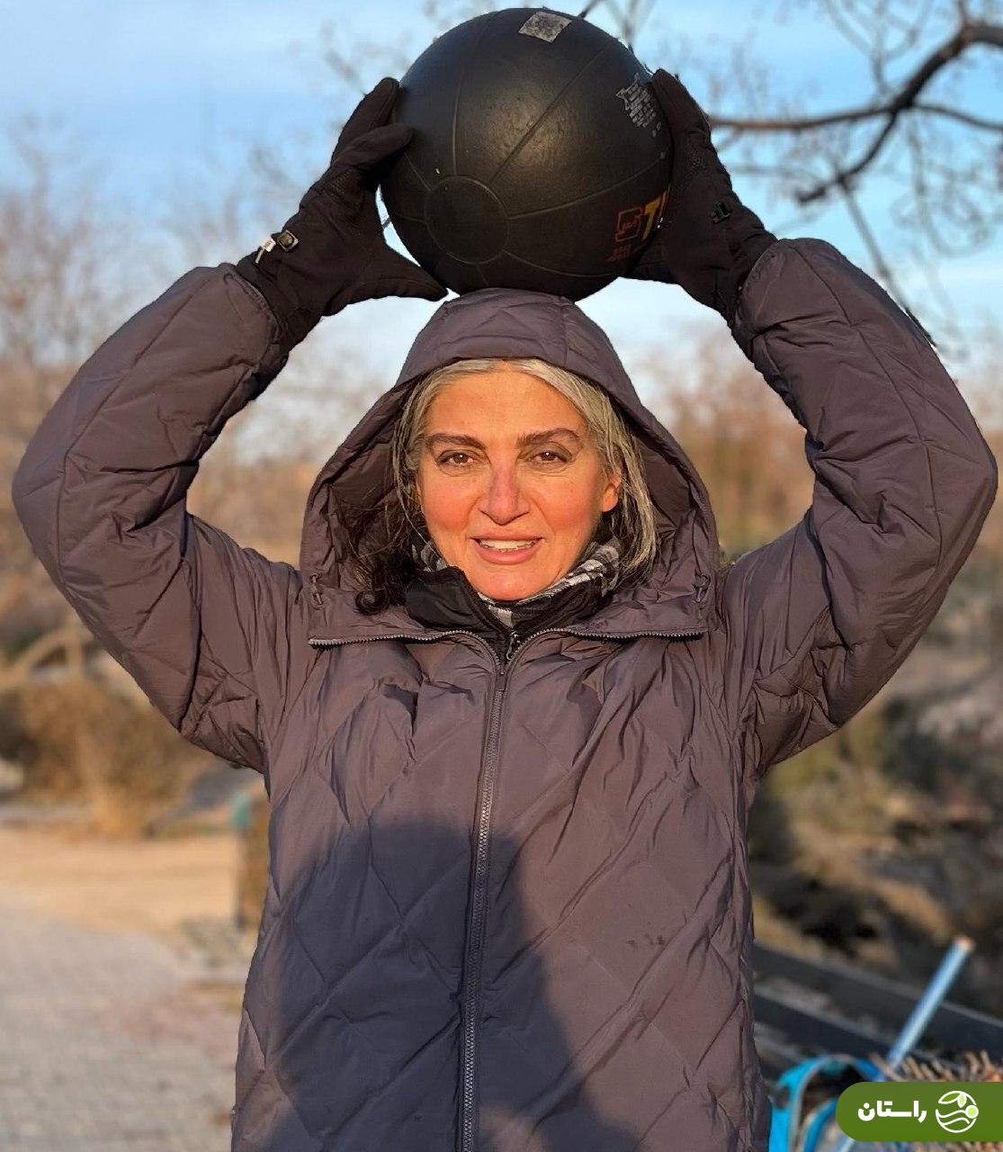 تصاویر |  ژست‌های ورزشی رویا جاوید سینمای ایران در دل طبیعت