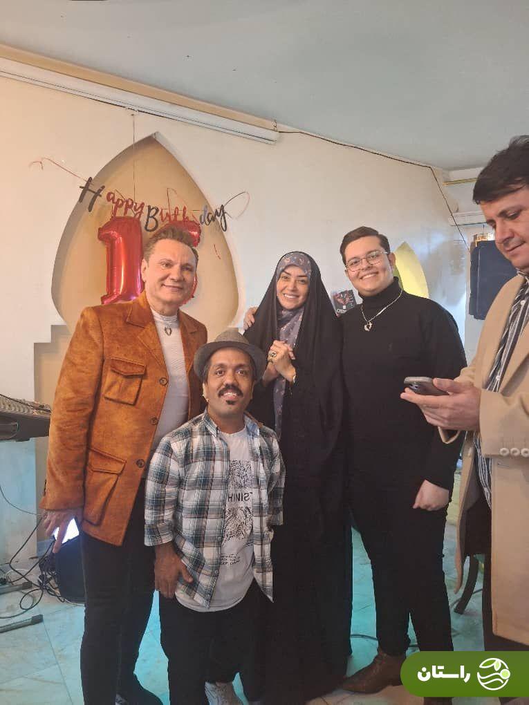 انتشار تصاویر جدید و غافلگیر کننده از الهام چرخنده و همسر سابقش در جشن تولد پسرش انتشار تصاویر جدید و غافلگیر کننده از الهام چرخنده و همسر سابقش در جشن تولد پسرش