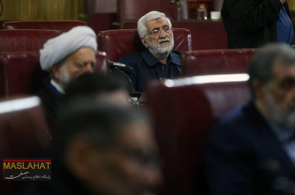 تصاویری از پزشکیان، جلیلی و احمدی‌نژاد در یک جلسه