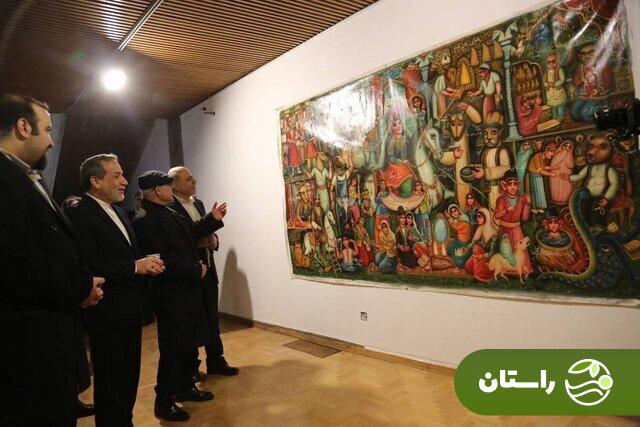 حضور جنجالی عراقچی و همسر جوانش در یک نمایشگاه + تصاویر حضور جنجالی عراقچی و همسر جوانش در یک نمایشگاه + تصاویر