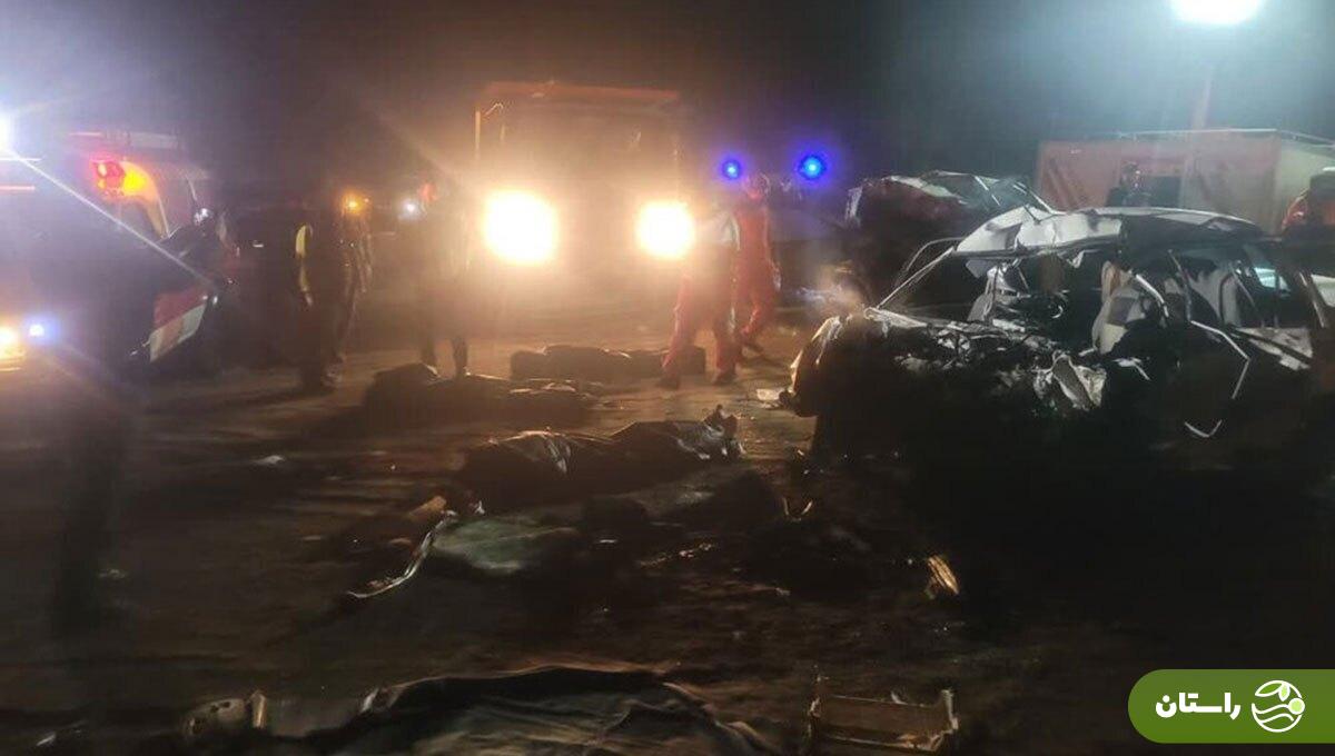 تصاویر هولناک از تصادف در فریمان؛ ۵ نفر حانباختند و پراید له شد