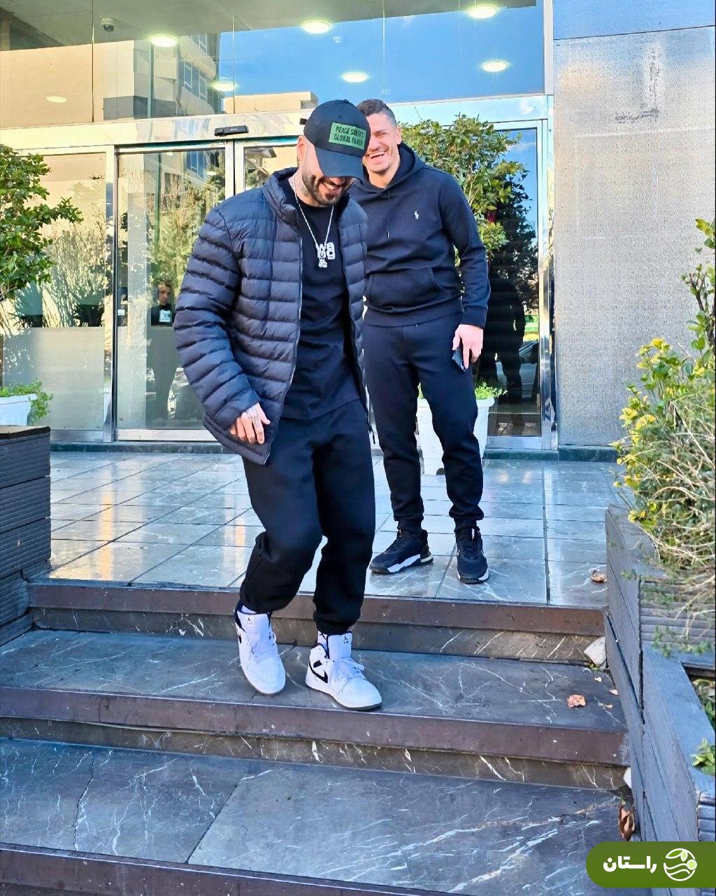 عکس | دیدار صمیمانه توماج صالحی و وریا غفوری عکس | دیدار صمیمانه توماج صالحی و وریا غفوری