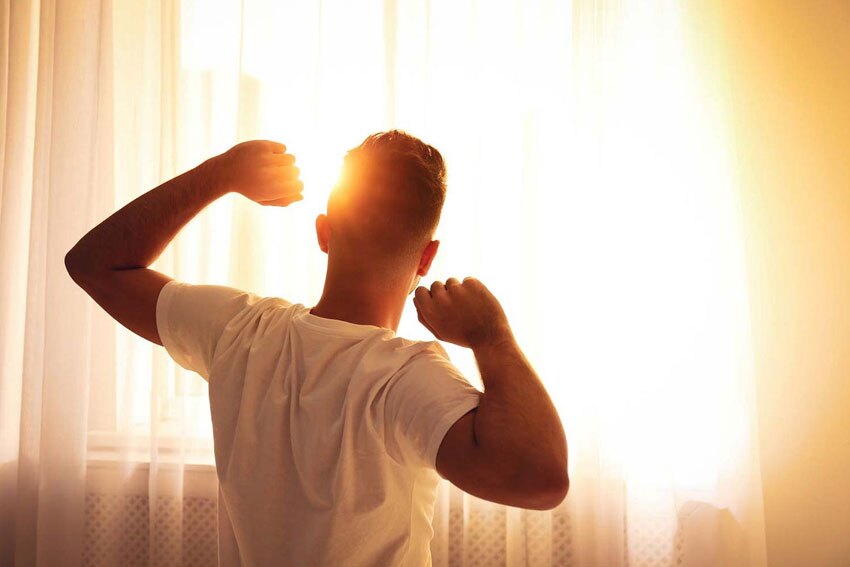 چطور صبح زود بیدار شویم؟ فواید سحرخیزی چیست؟ چطور صبح زود بیدار شویم؟ فواید سحرخیزی چیست؟