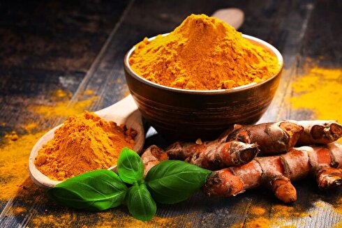 زردچوبه را با این نوشیدنی میل کنید‌ | چه کسانی نباید زردچوبه بخورند؟