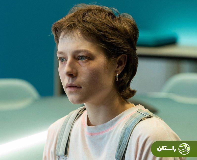 اما دارسی (Emma D'Arcy) بازیگر نقش ملکه رینیرا در خاندان اژد‌ها کیست؟