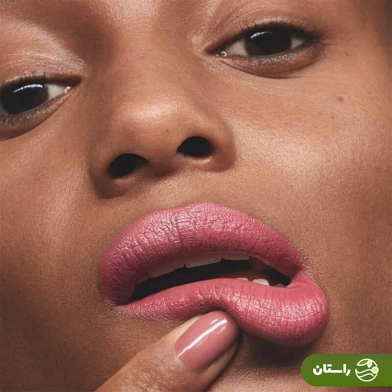 رژ لب برای پوست سبزه چه رنگ رژ لبی به پوست سبزه میآید؟ ۵ رنگ جذاب رژ برای سبزهها
