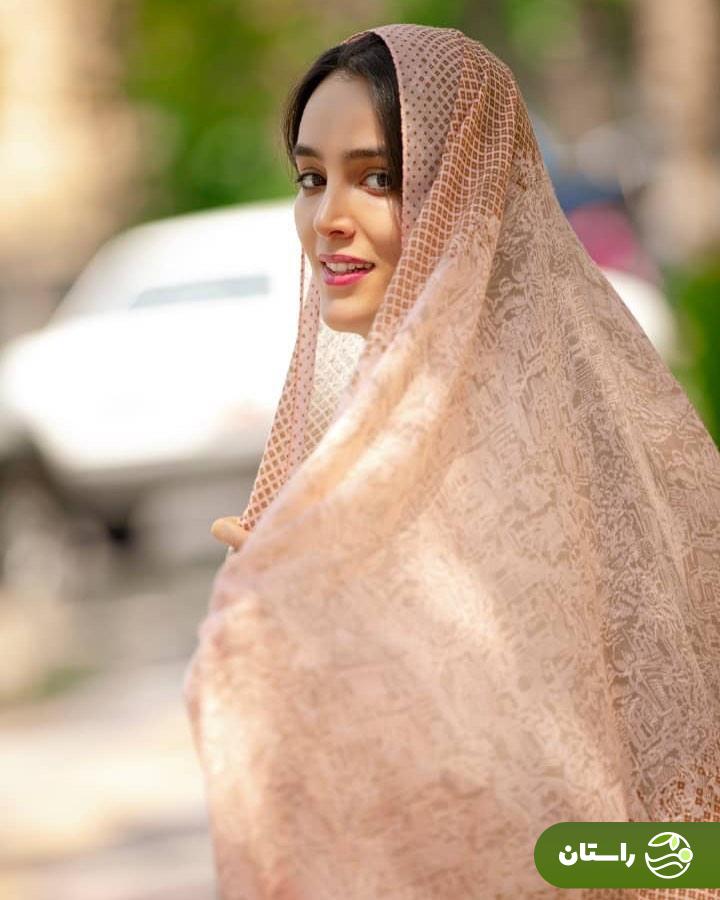 بیوگرافی و عکسهای شخصی پونه عاشورپور بازیگر سریال «تانکخورها» بیوگرافی و عکسهای شخصی پونه عاشورپور بازیگر سریال «تانکخورها»