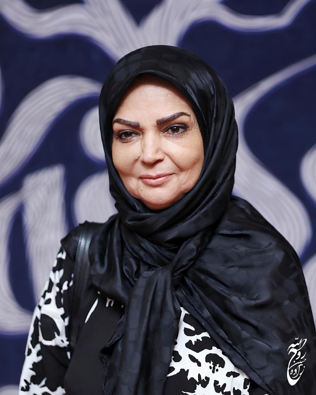 عکس دو نفره گیتی خامنه و الهه رضایی دو مجری محبوب برنامه‌های کودک