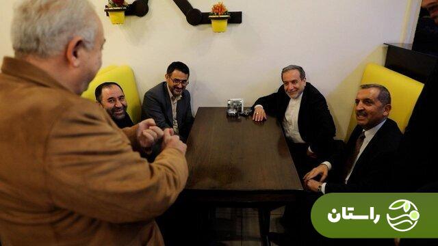 تصاویر | حضور عراقچی در رستوانی در دمشق و سلفی سوریها با او تصاویر | حضور عراقچی در رستوانی در دمشق و سلفی سوریها با او