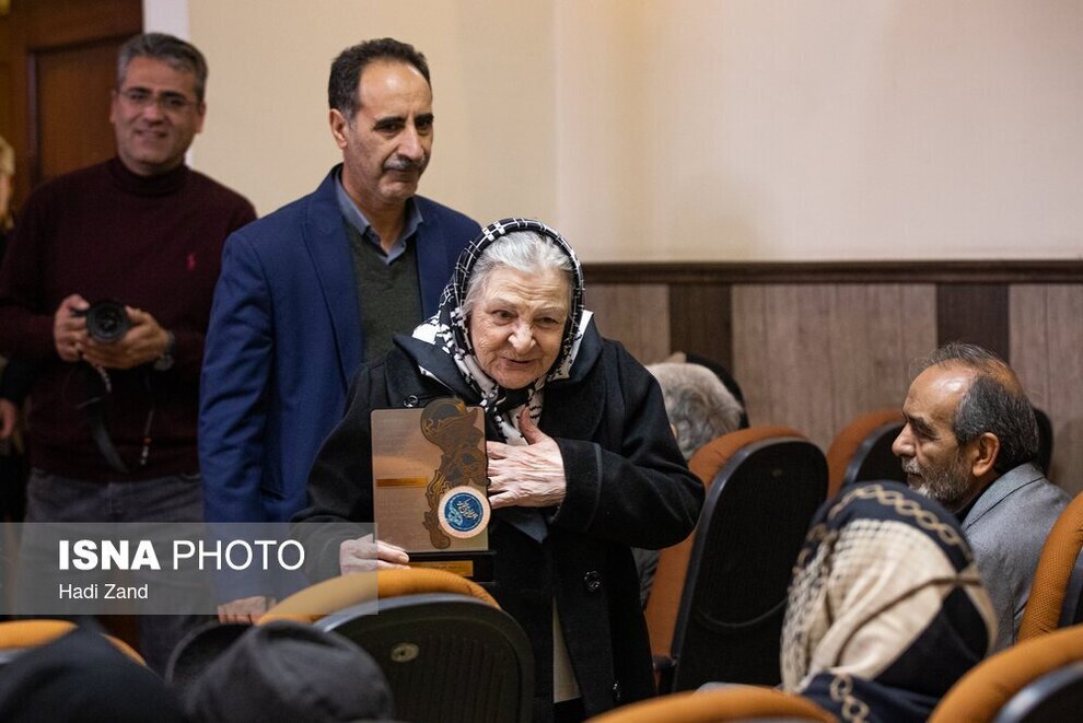 تصاویر | تغییر چهره آزیتا لاچینی در ۸۶ سالگی