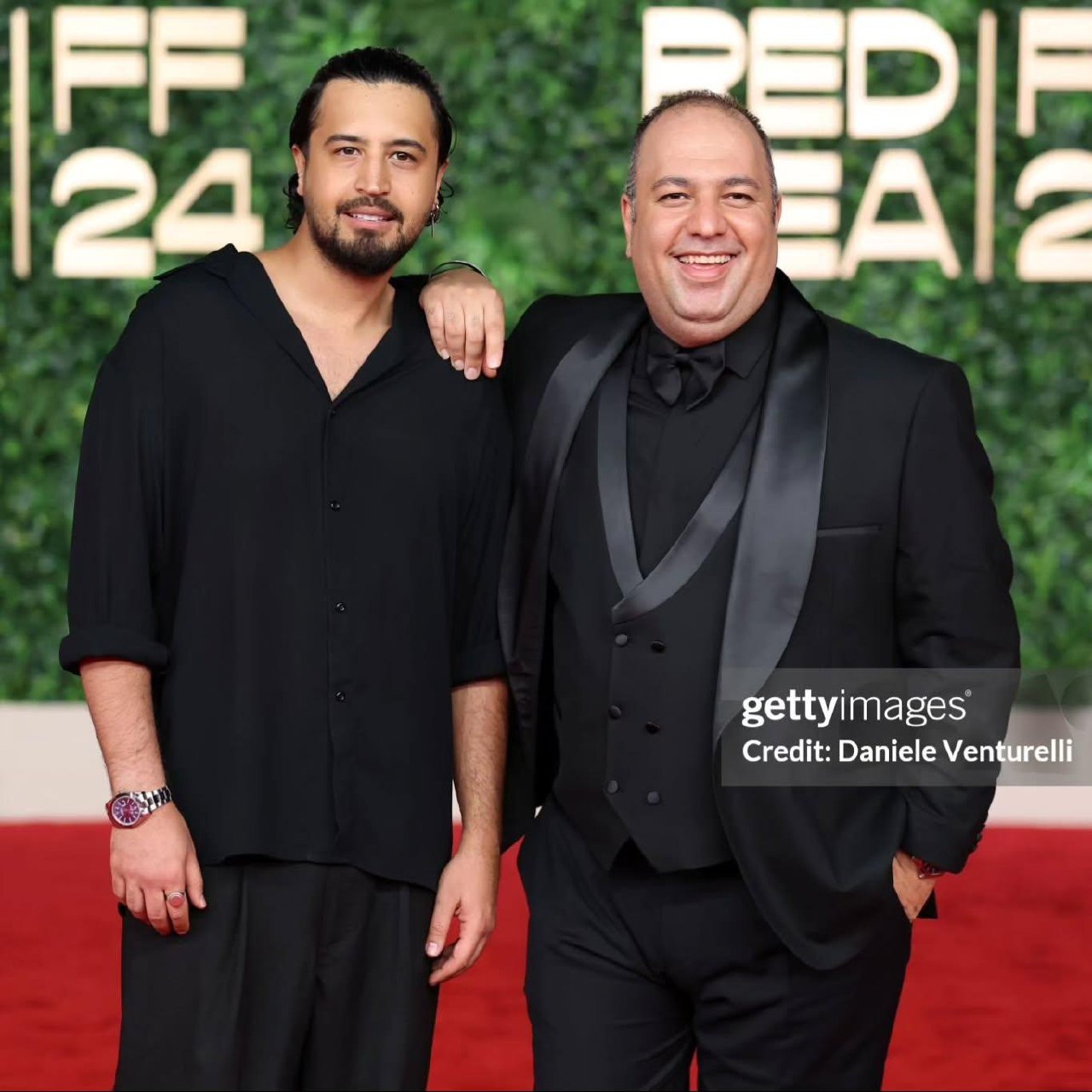 تصاویری از مهرداد صدیقیان، سمیرا حسن‌پور و علی اوجی روی فرش قرمز فستیوال فیلم دریای سرخ