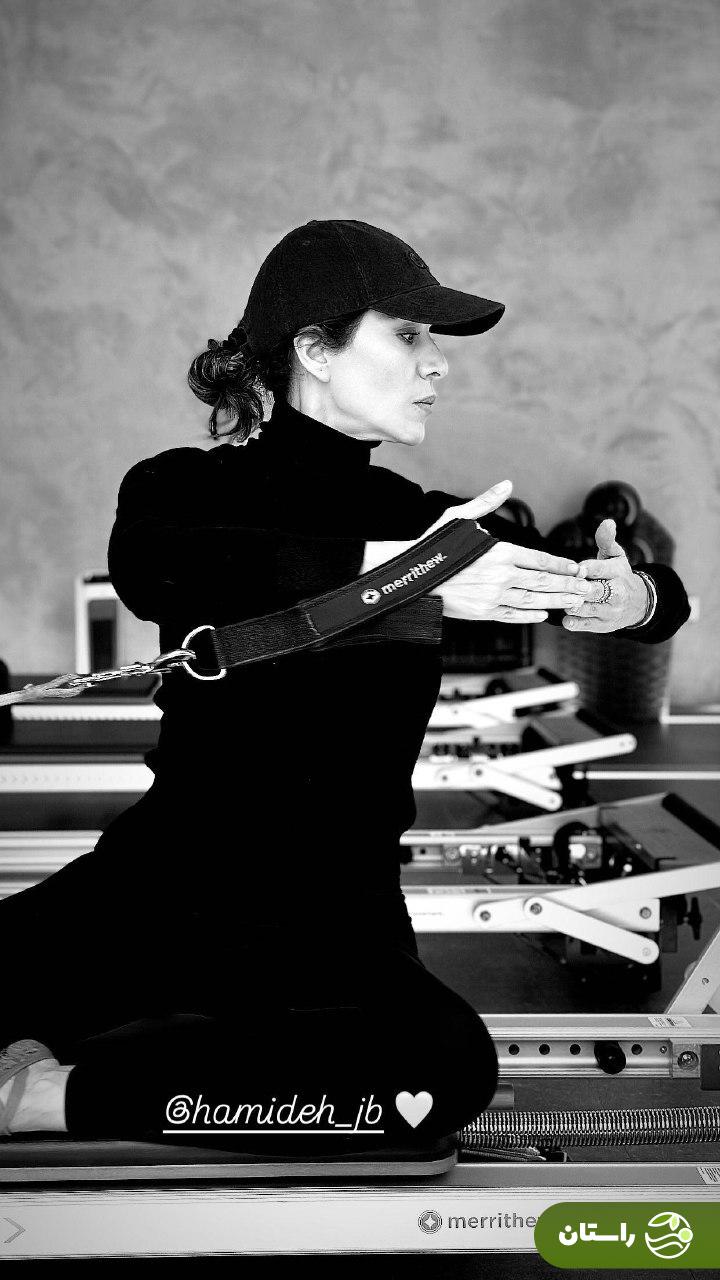 عکس |‌ سحر دولتشاهی در حال ورزش کردن