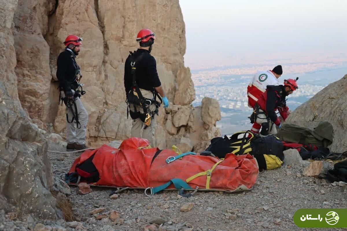 جان باختن ۳ نفر بر اثر سقوط از کوه صفه اصفهان