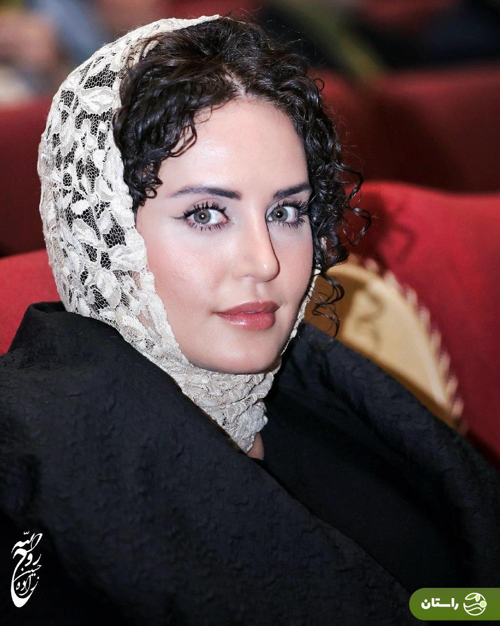 تصاویر | تیپ الناز شاکردوست در جشن حافظ حاشیهساز شد! تصاویر | تیپ الناز شاکردوست در جشن حافظ حاشیهساز شد!