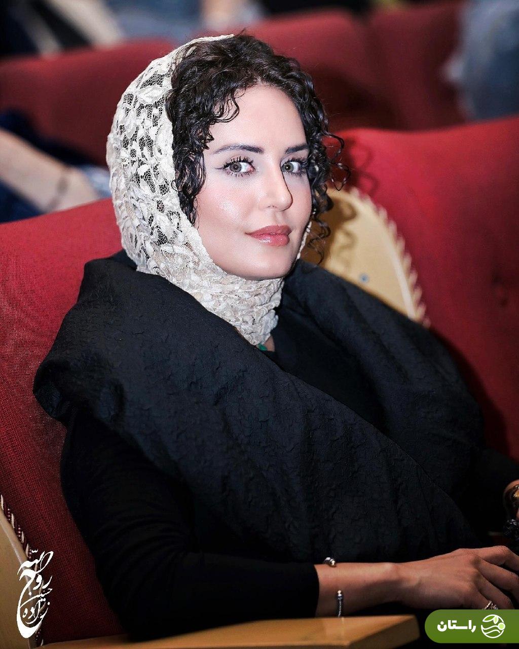 تصاویر | تیپ الناز شاکردوست در جشن حافظ حاشیهساز شد! تصاویر | تیپ الناز شاکردوست در جشن حافظ حاشیهساز شد!