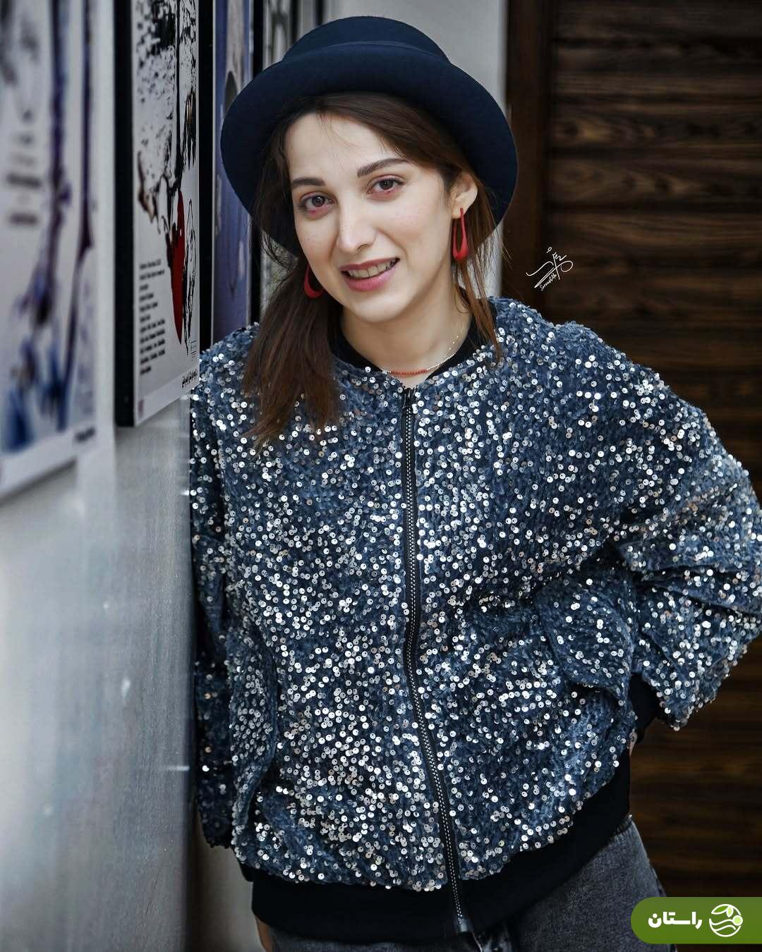 تصاویر | پوشش خاص و جذاب روشنک گرامی در اکران خصی یک فیلم تصاویر | پوشش خاص و جذاب روشنک گرامی در اکران خصی یک فیلم