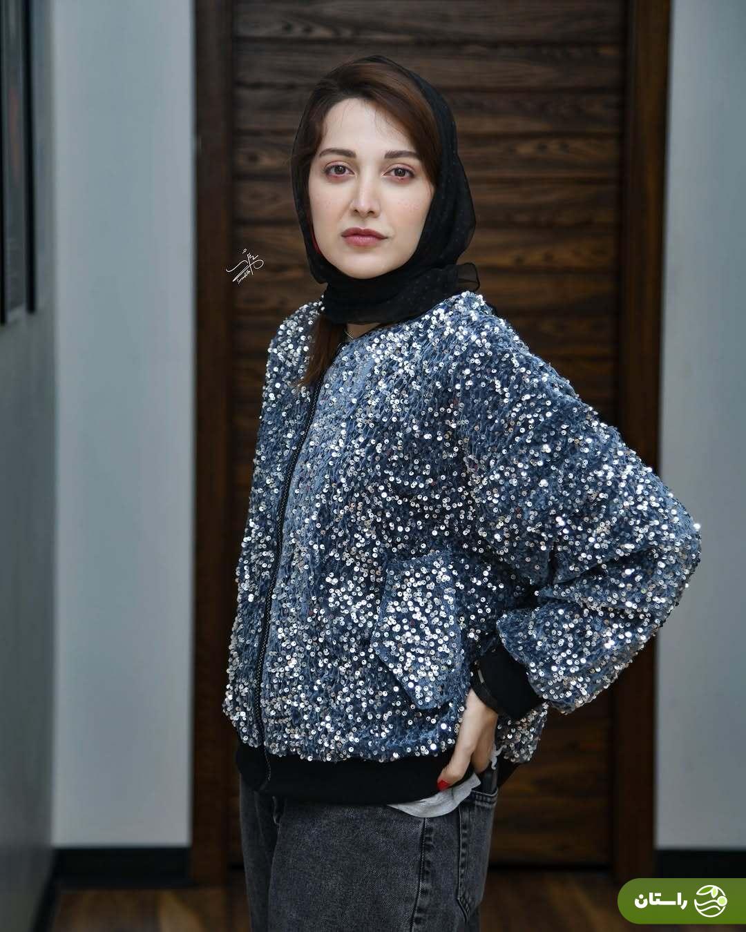 تصاویر | پوشش خاص و جذاب روشنک گرامی در اکران خصی یک فیلم تصاویر | پوشش خاص و جذاب روشنک گرامی در اکران خصی یک فیلم