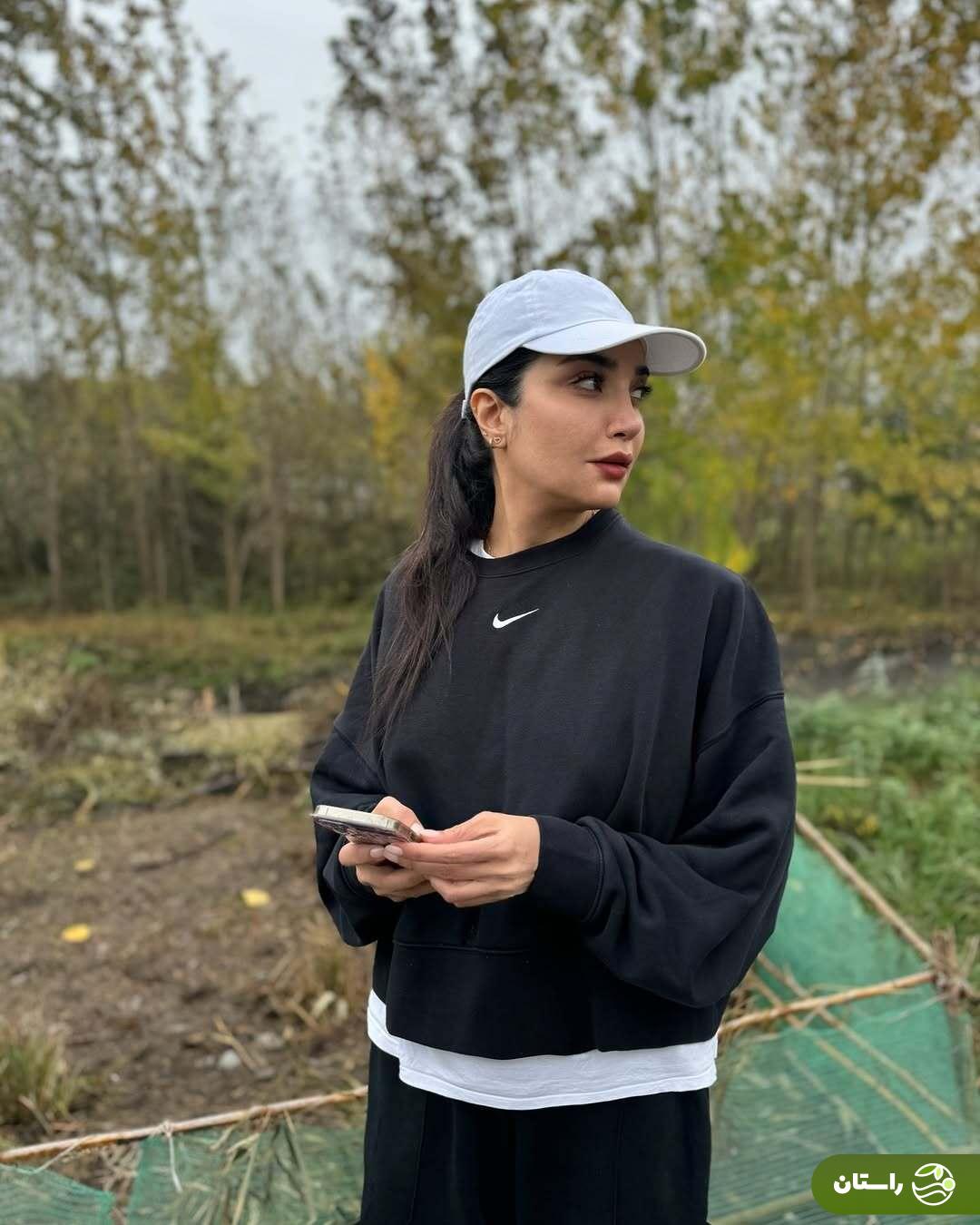 عکس‌های متفاوت هدی استواری، خانم وکیل قلابی سریال نون خ