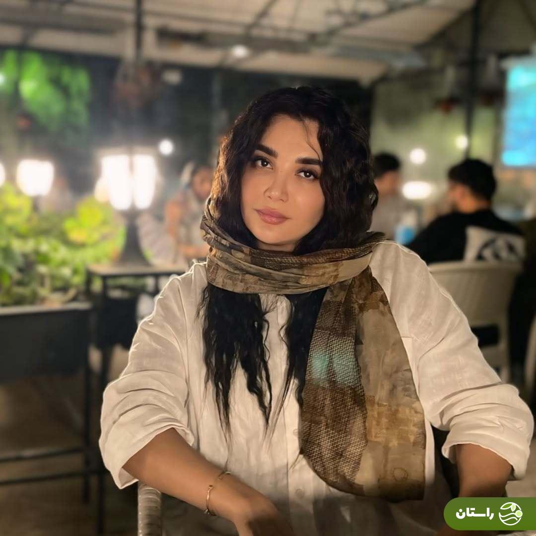 عکس‌های متفاوت هدی استواری، خانم وکیل قلابی سریال نون خ
