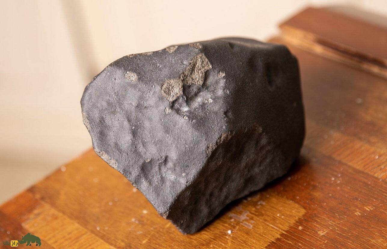 قیمت شهاب سنگی که به خانه نقی در سریال پایتخت خورد چقدر است؟ و کجای ایران بیشترین شهاب سنگ را دارد؟ قیمت شهاب سنگی که به خانه نقی در سریال پایتخت خورد چقدر است؟ و کجای ایران بیشترین شهاب سنگ را دارد؟