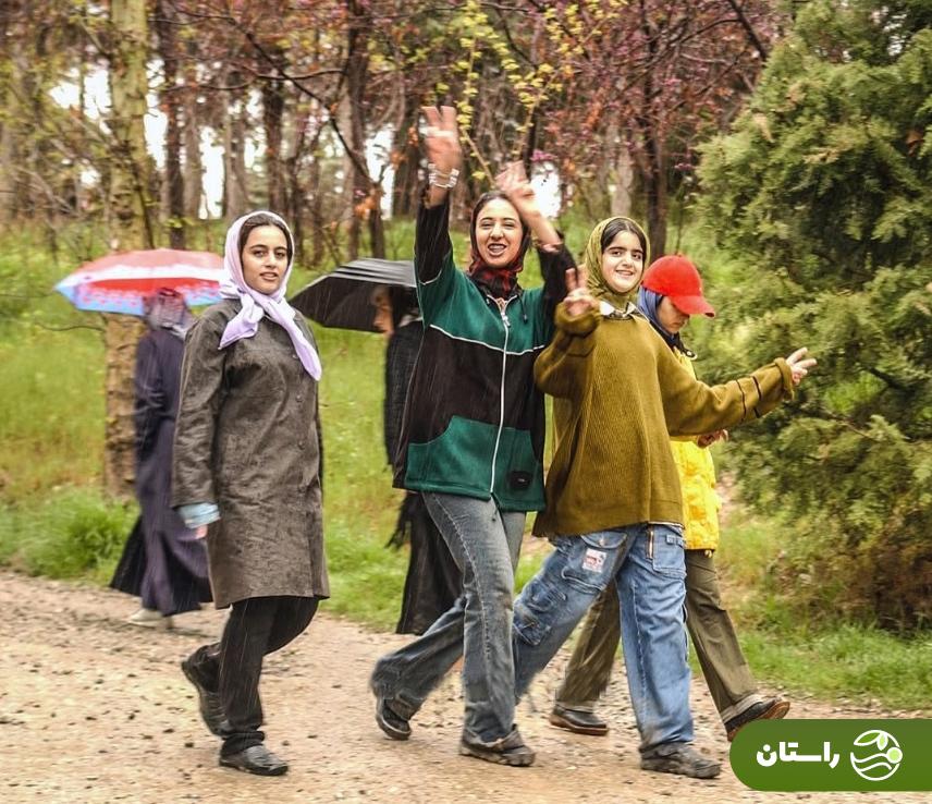 عکس |‌ تونل زمان؛ عکس‌های دیدنی و نوستالژیک از سیزده به‌در دهه ۵۰ و ۶۰ و ۸۰