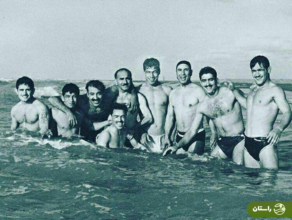 عکس | تونل زمان؛ قابی دیدنی از فردین و تختی در دریا