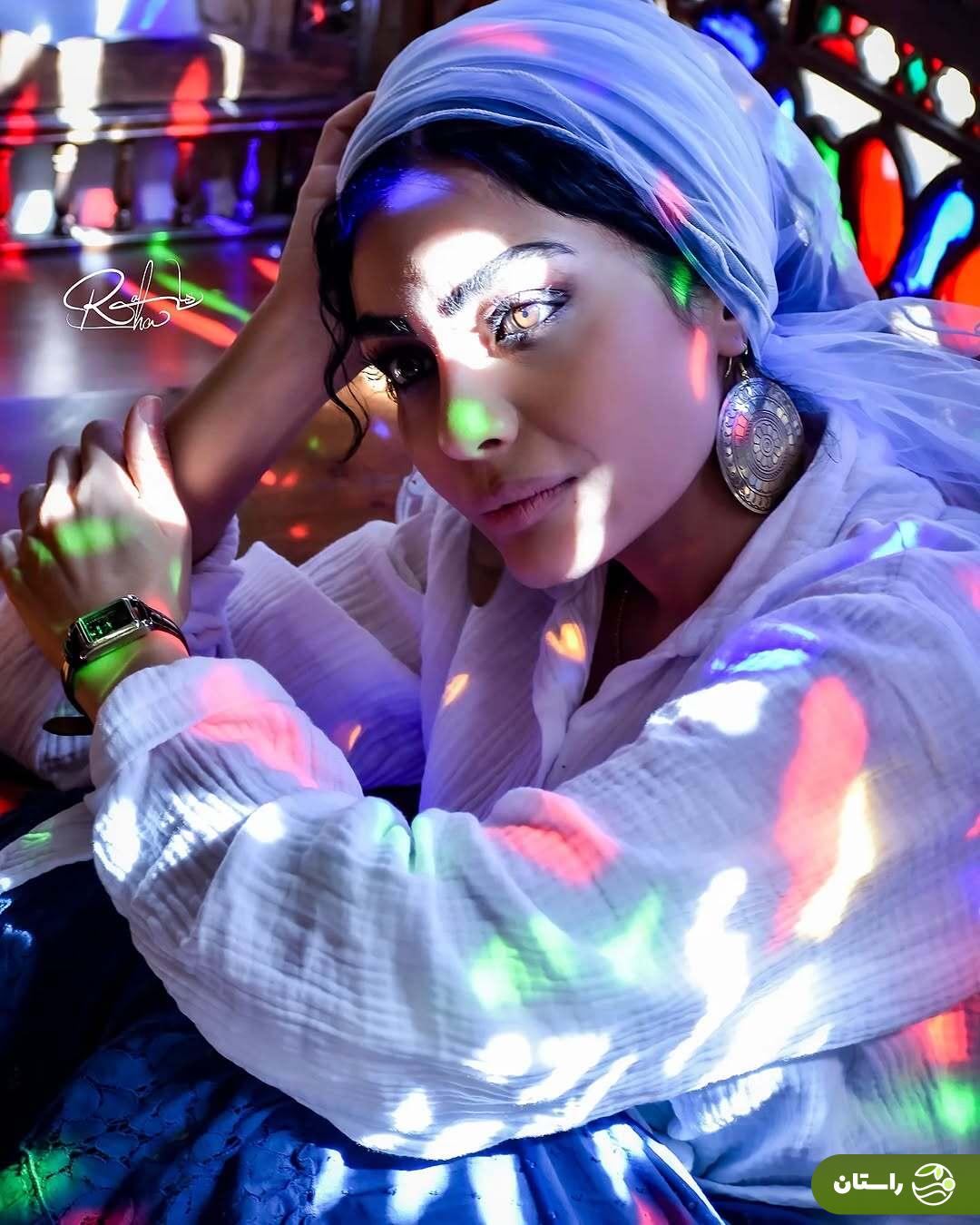 تصاویر | ژست‌های و استایل جذاب و متفاوت صحرا اسداللهی در اصفهان