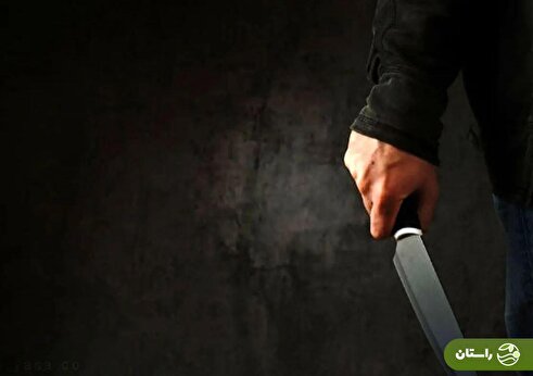 فیلمی عجیب از مقابله پلیس چین با یک قمه‌کش!