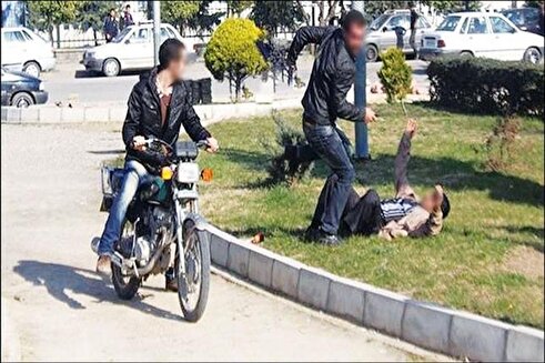 زورگیری خشن از یک دانشجو در پارکی در گرگان + عکس